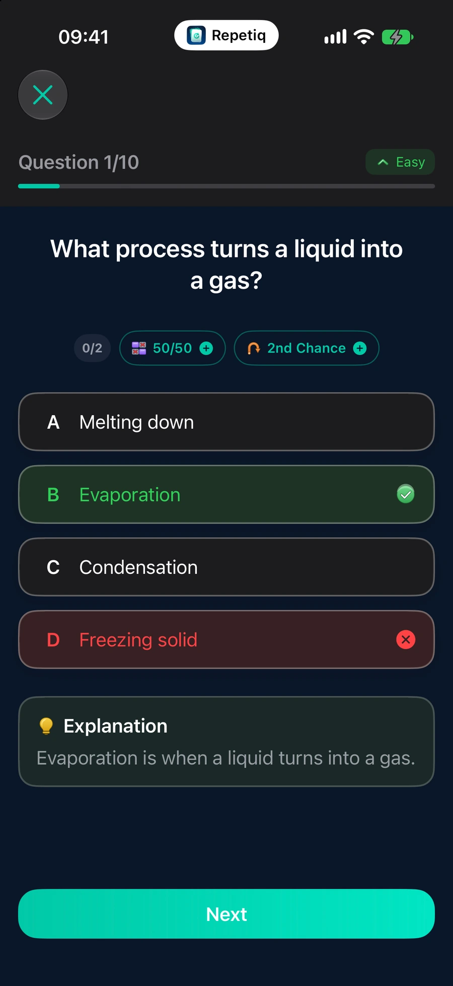 Dieselbe Frage nach dem Antworten: die gewählte Option rot markiert, die richtige grün, mit einer kurzen Erklärung darunter.